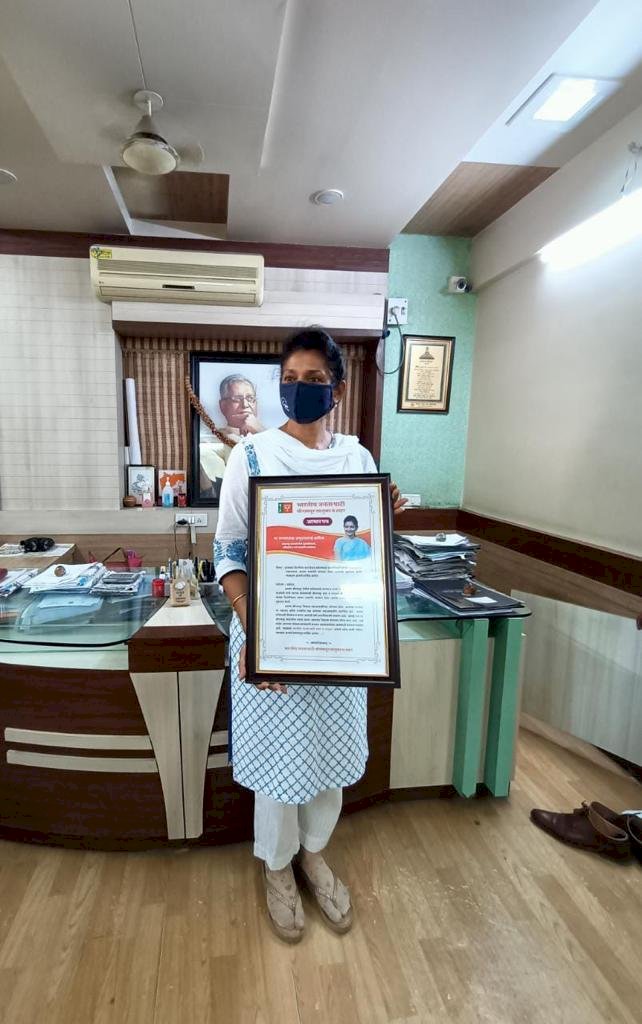 शिवप्रहार न्यूज -भारतीय जनता पार्टी श्रीरामपूर शहर व तालुक्याच्या वतीने आभारपत्र देवुन नगराध्यक्षा अदिक यांच्यावर कौंतुकाचा वर्षाव...