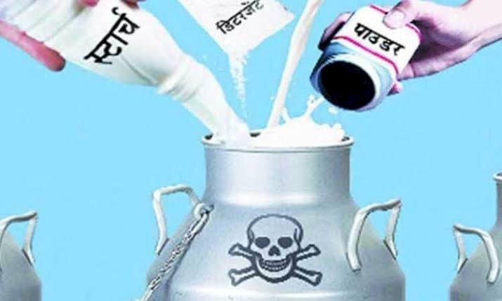 शिवप्रहार न्यूज- दुधामध्ये “पावर ऑइल” ची भेसळ करणारा दुध डेअरी वाला राजेंद्र जरे याला राहुरी पोलिसांनी पकडले