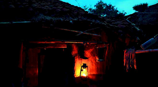 शिवप्रहार न्यूज- नायगाव, जाफराबाद, नाऊर, रामपूर 3 दिवसापासून अंधारात; वीज पुरवठा उद्यापर्यंत वीज पुरवठा सुरळीत न झाल्यास आक्रमक भूमिका घेणार : संदीप शेलार...