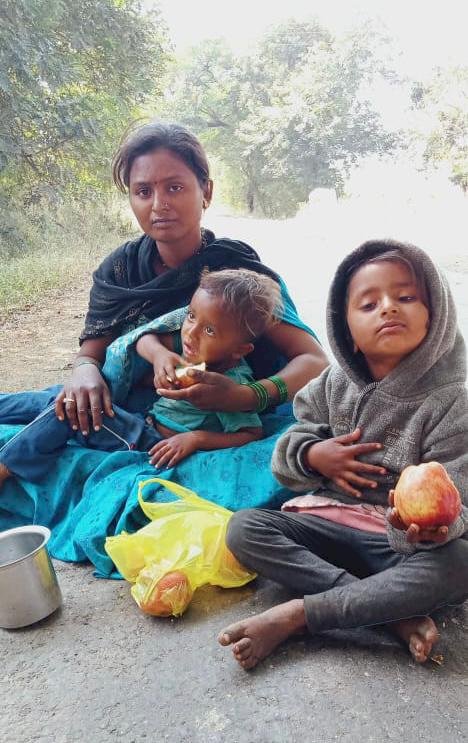 शिवप्रहार न्यूज - शिवप्रहारच्या मावळ्यांमुळे उल्हासनगरच्या आईची चार महिन्यानंतर ०२ वर्षाच्या बाळासोबत श्रीरामपुरच्या घुमनदेवला झाली भेट…