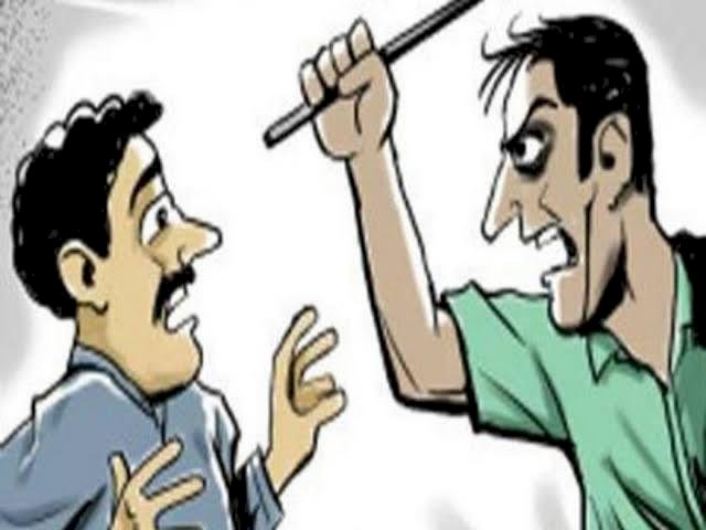 शिवप्रहार न्युज - दारूसाठी पैसे न दिल्याने भावाच्या डोक्यात कुऱ्हाड; मारणारा भाऊ अटकेत…