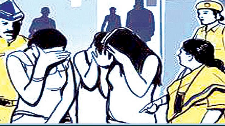 शिवप्रहार न्युज - बाभळेश्वरजवळ सेक्स रॅकेटवर कारवाई...