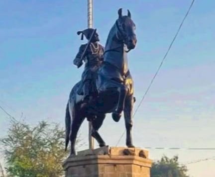 शिवप्रहार न्युज - शिवजयंतीच्या पार्श्वभूमीवर खंडाळा,भेर्डापूरला शिवभक्तांनी बसवले शिवस्मारक...